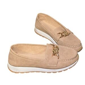 Womens Size 9 Tan Loafers Cushioned With Chain Detail Slip On Flats Fashion Shoe